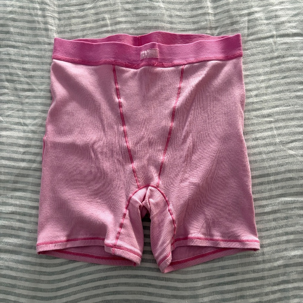 Skims Matching Lounge Set - Picture 4 of 5